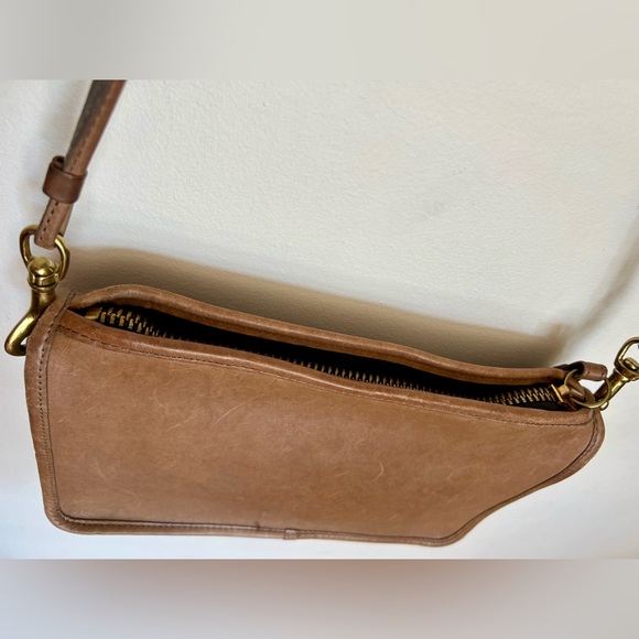 Vintage COACH Convertible Clutch Basic Bag | Tabac Leather with Monogram - Picture 6 of 9
